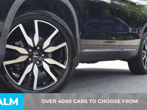 Used 2019 Honda Pilot Touring image 3