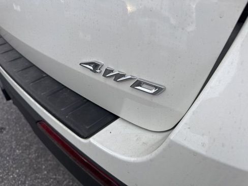 Used 2025 Ford Explorer Active w/ Active Comfort Package image 12