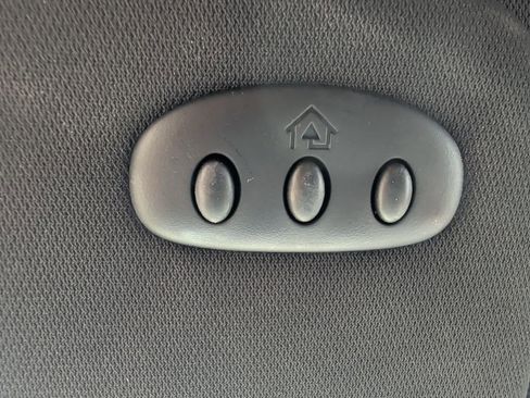 Used 2022 Lincoln Nautilus Reserve w/ Equipment Group 201A image 17