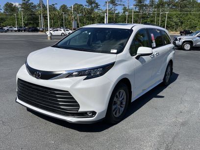 New 2026 Toyota Sienna XLE