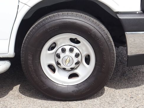 Used 2025 Chevrolet Express 2500 w/ Driver Convenience Package RWD image 38