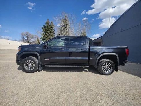 Used 2021 GMC Sierra 1500 AT4 w/ AT4 Preferred Package AWD/4WD image 2