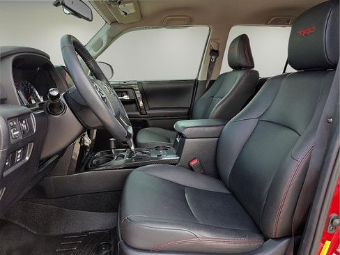 Used 2019 Toyota 4Runner TRD Off-Road Premium image 15