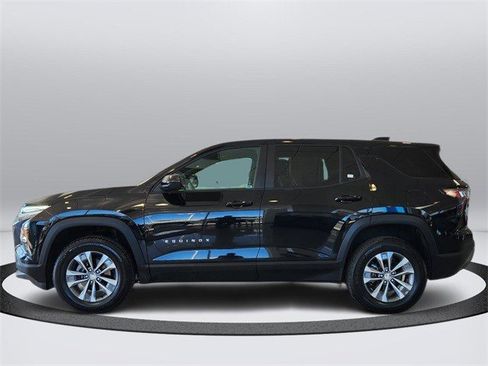 Certified 2025 Chevrolet Equinox LT image 2