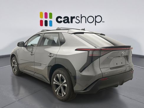Used 2024 Toyota bZ4X XLE w/ Weather Package image 2