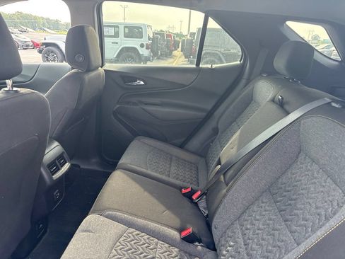 Used 2024 Chevrolet Equinox LT FWD image 11