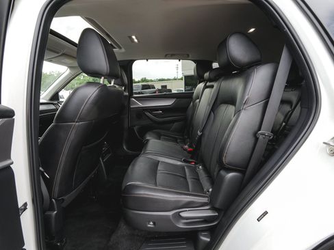 Used 2024 MAZDA CX-90 Plug-In Hybrid w/ Preferred AWD/4WD image 34