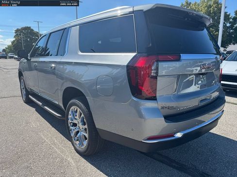 New 2026 GMC Yukon XL Elevation w/ Elevation Premium Package AWD/4WD image 3
