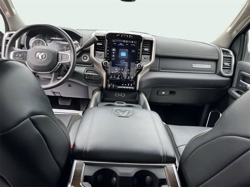 Used 2024 RAM 3500 Laramie image 18
