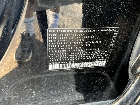 Used 2021 Volkswagen Tiguan SEL AWD/4WD image 21