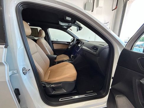 Used 2023 Volkswagen Tiguan SE R-Line AWD/4WD image 44