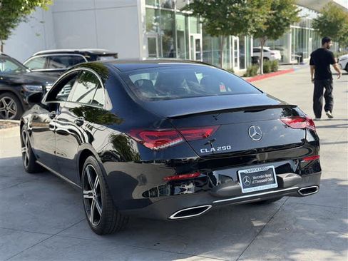 Used 2020 Mercedes-Benz CLA 250 image 4
