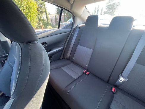 Used 2025 Nissan Sentra SV image 38