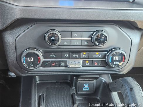 Used 2025 Ford Bronco Badlands AWD/4WD image 14