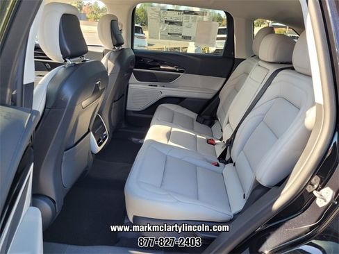 New 2026 Lincoln Nautilus Premier image 6