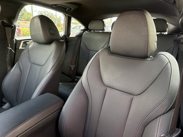 Used 2025 BMW i4 xDrive40i AWD/4WD image 18