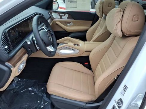 New 2026 Mercedes-Benz GLS 580 4MATIC image 13