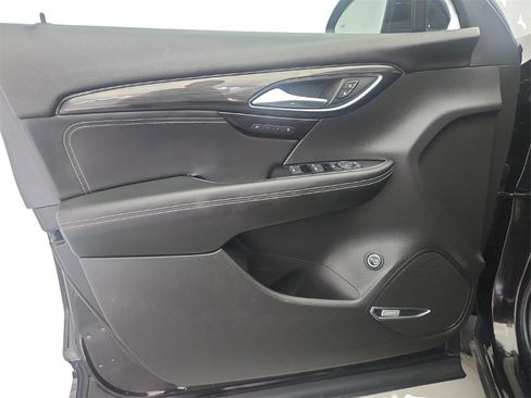 Used 2022 Buick Envision Essence w/ Technology Package I image 22