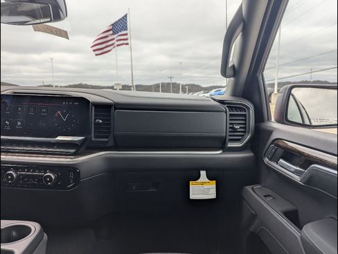 New 2026 GMC Sierra 1500 Elevation image 4