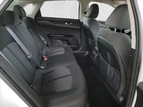 Used 2023 Kia K5 LXS FWD image 18