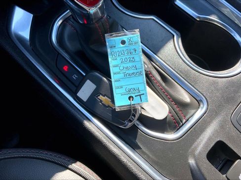 Certified 2023 Chevrolet Traverse RS image 14