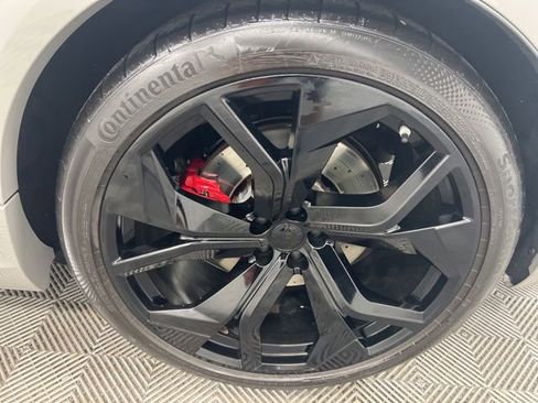 Used 2021 Audi RS Q8 w/ Carbon Optic Package AWD/4WD image 10