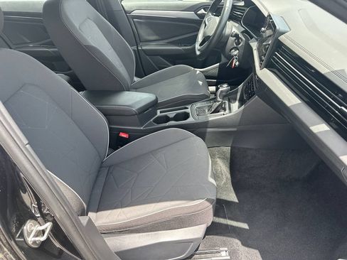 Used 2025 Volkswagen Jetta Sport FWD image 13