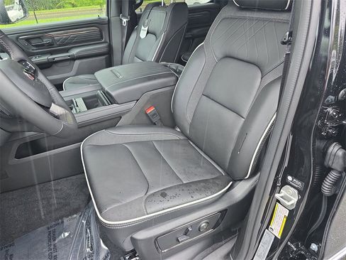 New 2026 RAM 1500 Limited w/ Body Color Bumper Group image 14