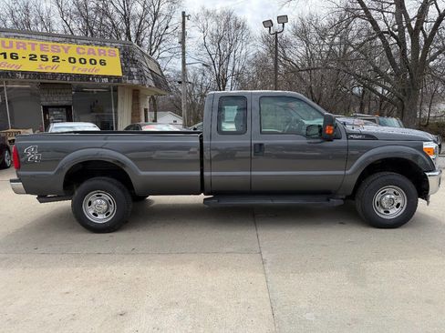 Used 2015 Ford F250 XL w/ Power Equipment Group image 9