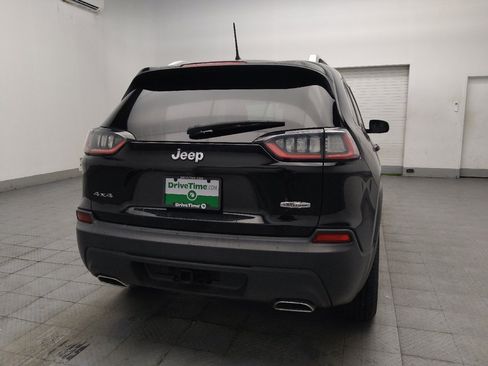 Used 2019 Jeep Cherokee Latitude Plus w/ Cold Weather Group AWD/4WD image 7