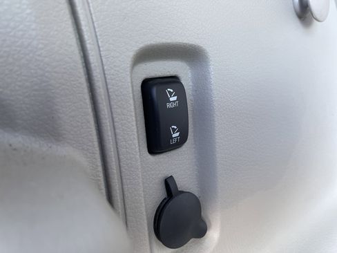 Used 2015 Lincoln MKX AWD w/ Equipment Group 102A image 44