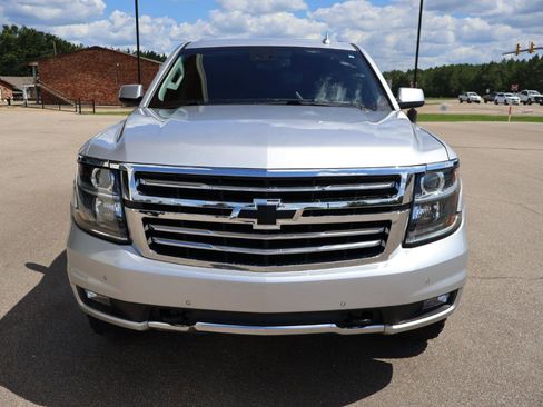 Used 2018 Chevrolet Tahoe LT w/ Luxury Package AWD/4WD image 7