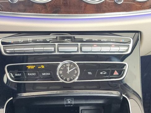 Used 2018 Mercedes-Benz E 300 image 20