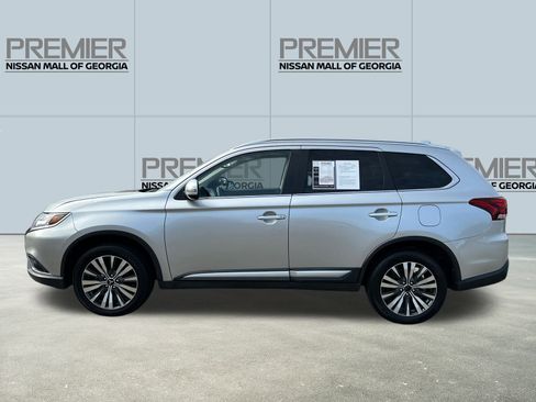 Used 2020 Mitsubishi Outlander SEL image 8