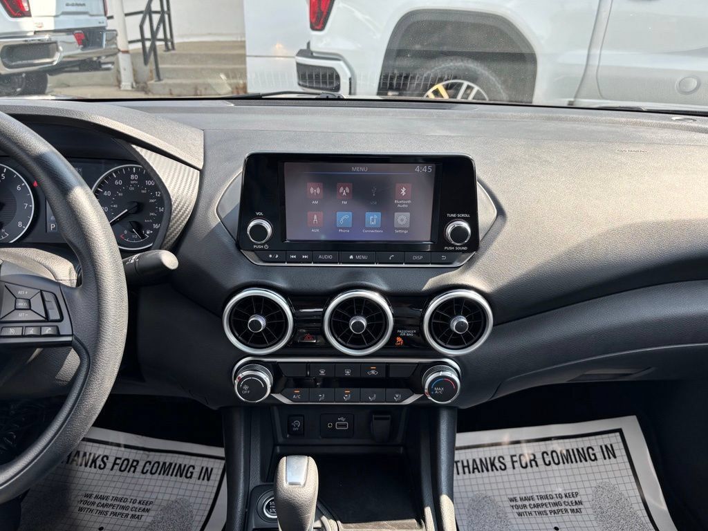 Used 2025 Nissan Sentra S FWD image 17