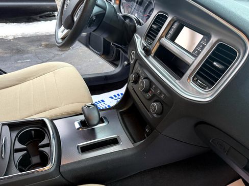 Used 2014 Dodge Charger SE image 23
