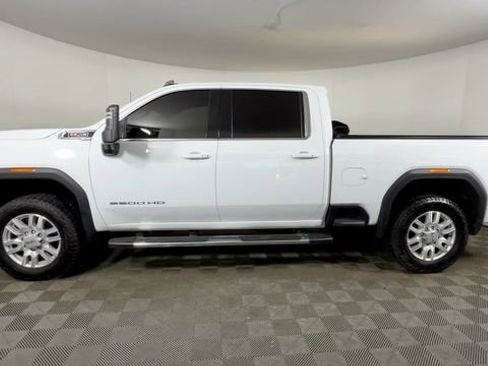 Used 2021 GMC Sierra 2500 SLE w/ SLE Value Package; AWD/4WD image 8