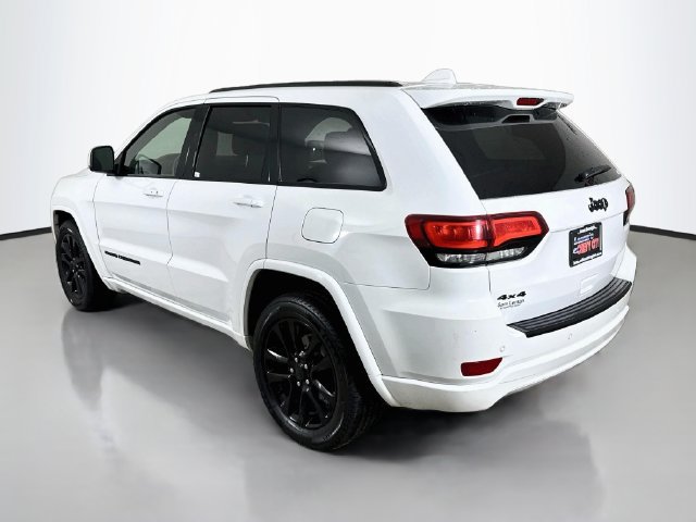 Used 2018 Jeep Grand Cherokee Altitude AWD/4WD image 5