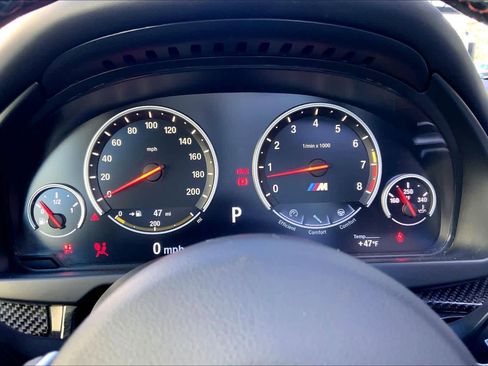 Used 2018 BMW X5 M image 29