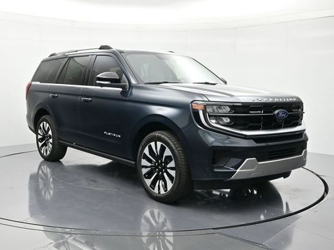 New 2026 Ford Expedition Platinum w/ Driver's Package image 3