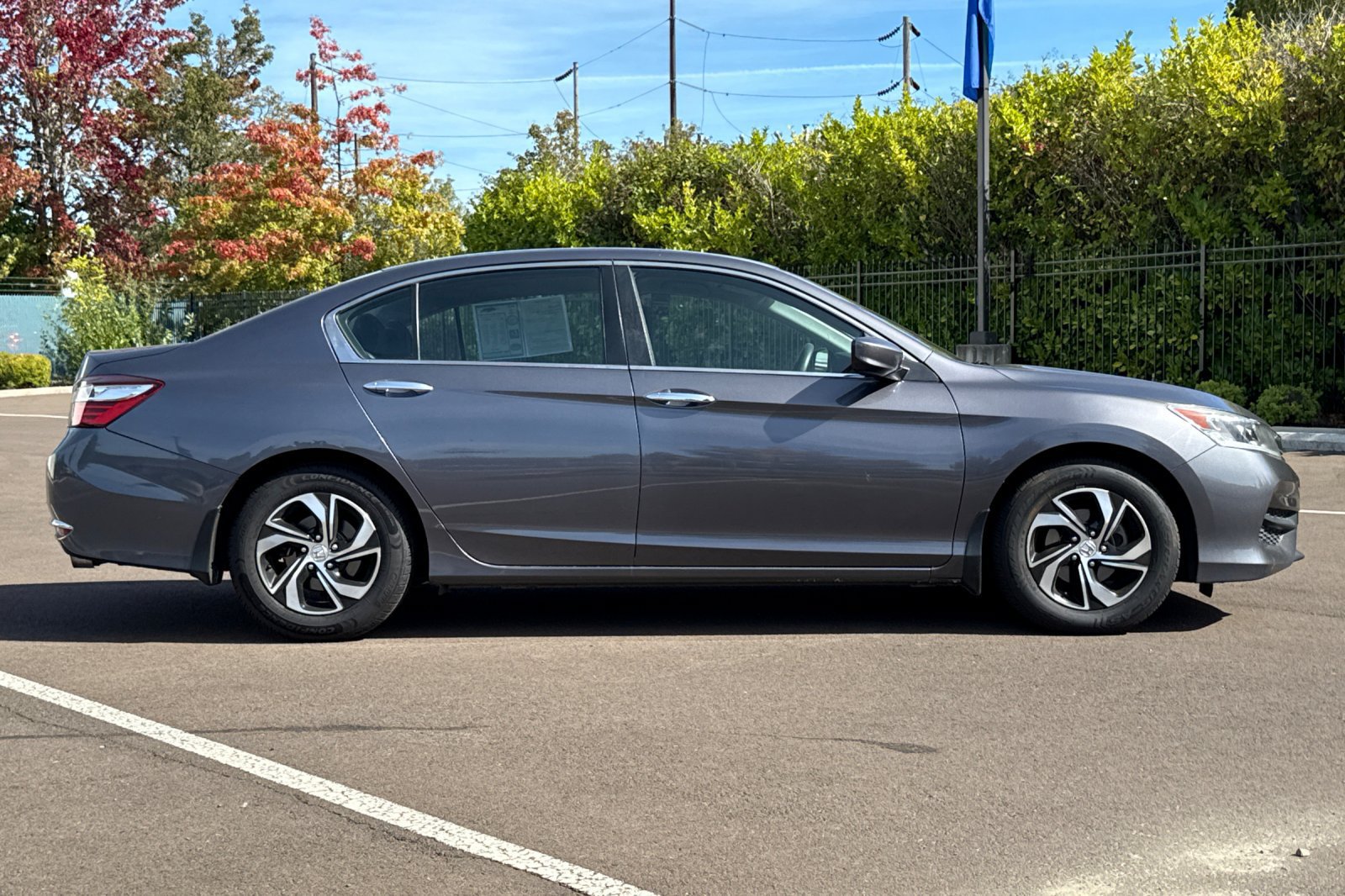 Used 2017 Honda Accord LX image 3