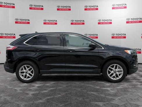 Used 2014 Ford Edge Limited w/ Equipment Group 302A AWD/4WD image 2