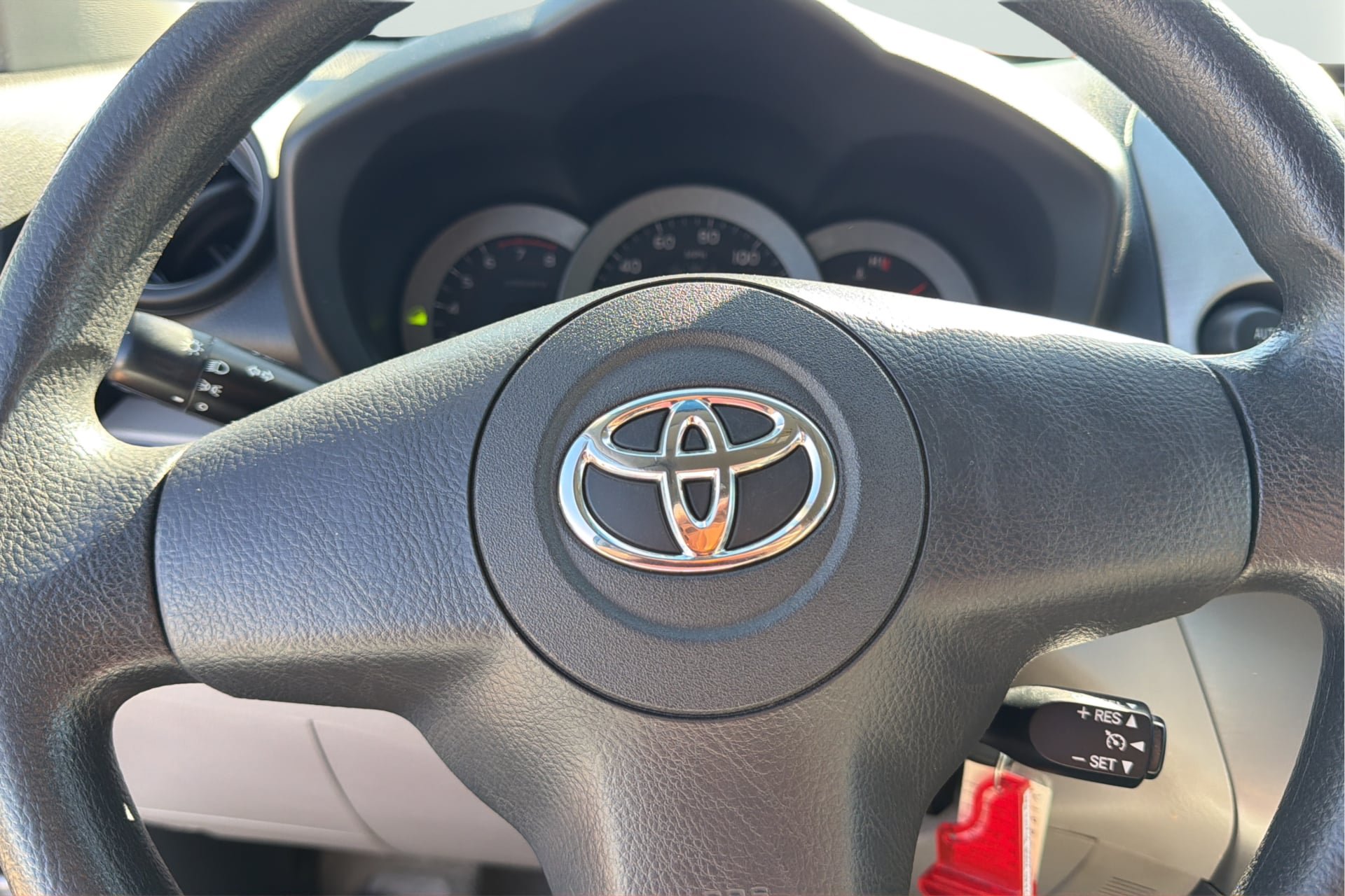 Used 2008 Toyota RAV4 2WD V6 w/ Tow Prep Pkg image 27