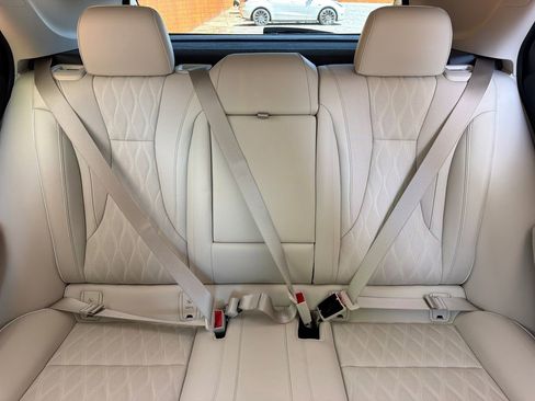 Used 2023 Buick Envision Avenir FWD image 32
