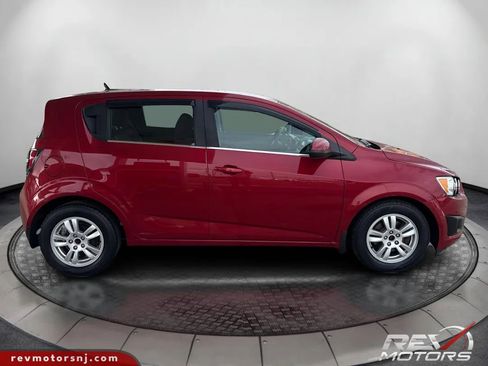 Used 2012 Chevrolet Sonic LT image 6