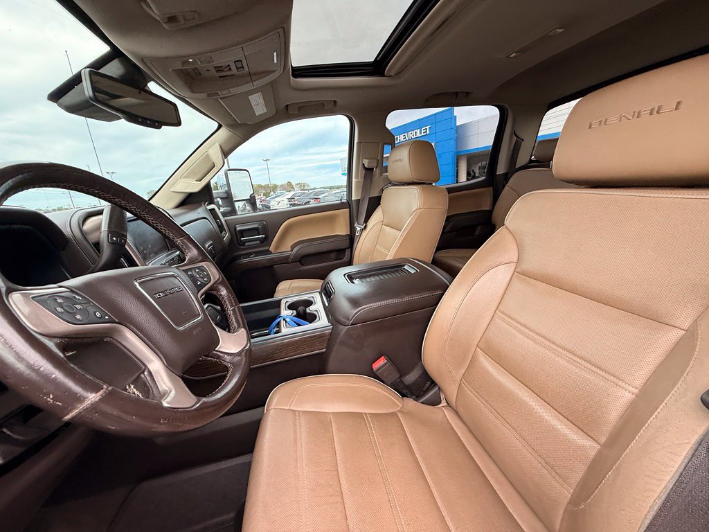Used 2018 GMC Sierra 2500 Denali AWD/4WD image 12