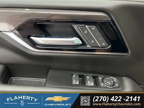 Used 2025 GMC Yukon Elevation w/ LPO, Floor Liner Package AWD/4WD image 24