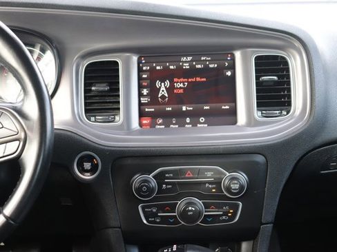 Used 2023 Dodge Charger SXT image 15