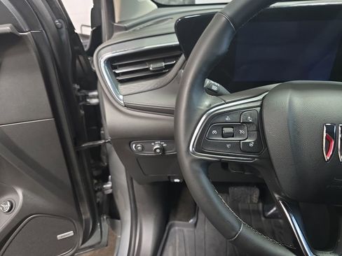 Used 2025 Buick Encore GX Avenir w/ Avenir Convenience Package AWD/4WD image 17