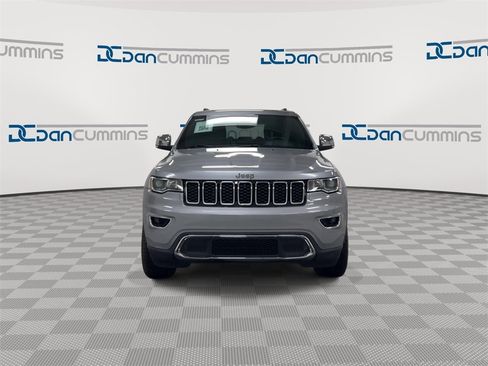 Used 2021 Jeep Grand Cherokee Limited image 3